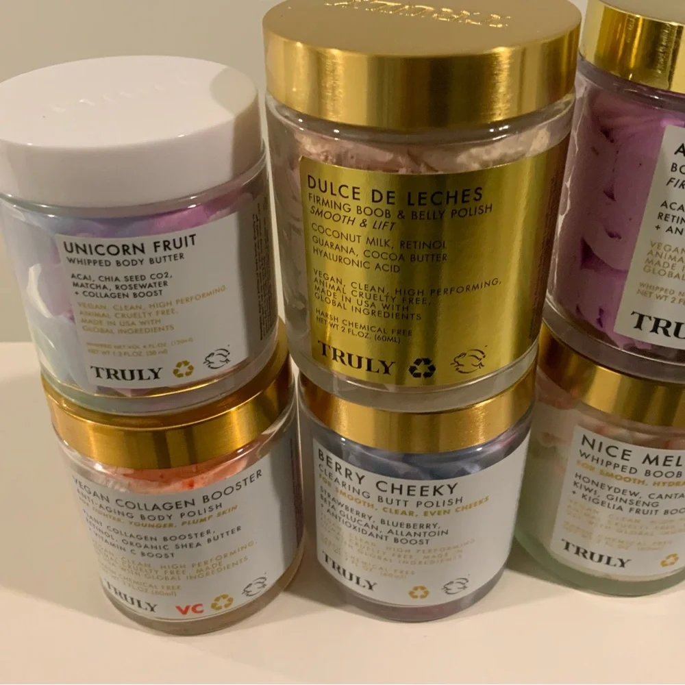 TRULY Skincare Moisturizer Set - Gold, White, Pink, Red, Blue - Picture 4 of 6